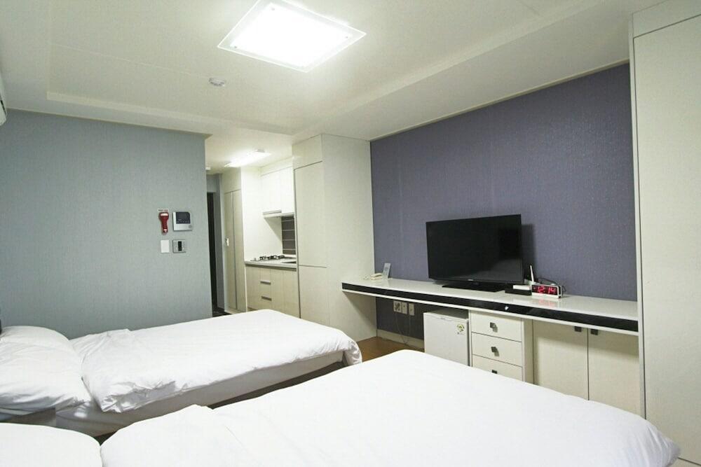Jeju Airport Hotel Exterior foto